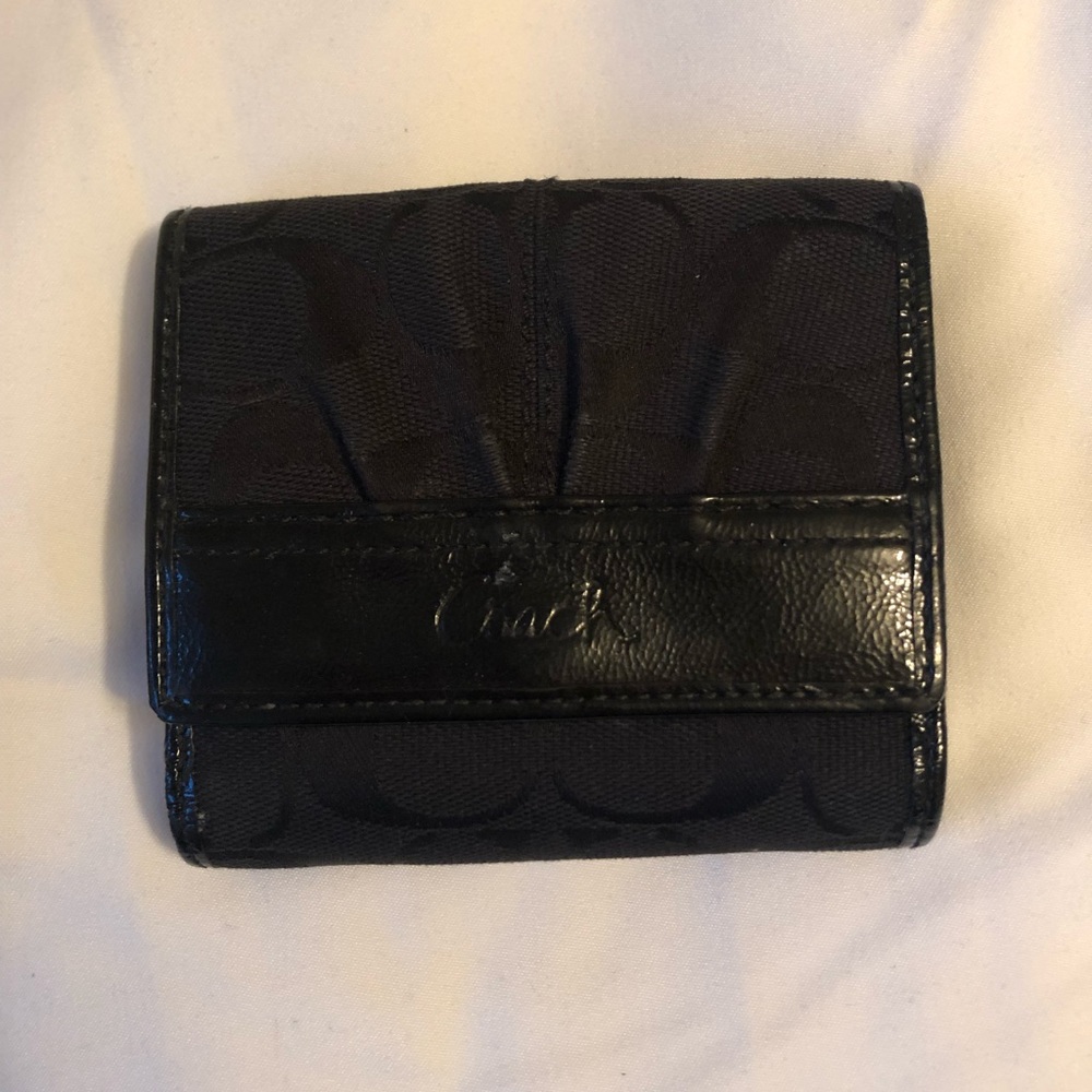 Black mini wallet